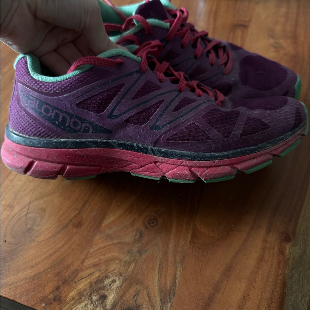 Salomon Women's Purple and Pink Athletic Shoes